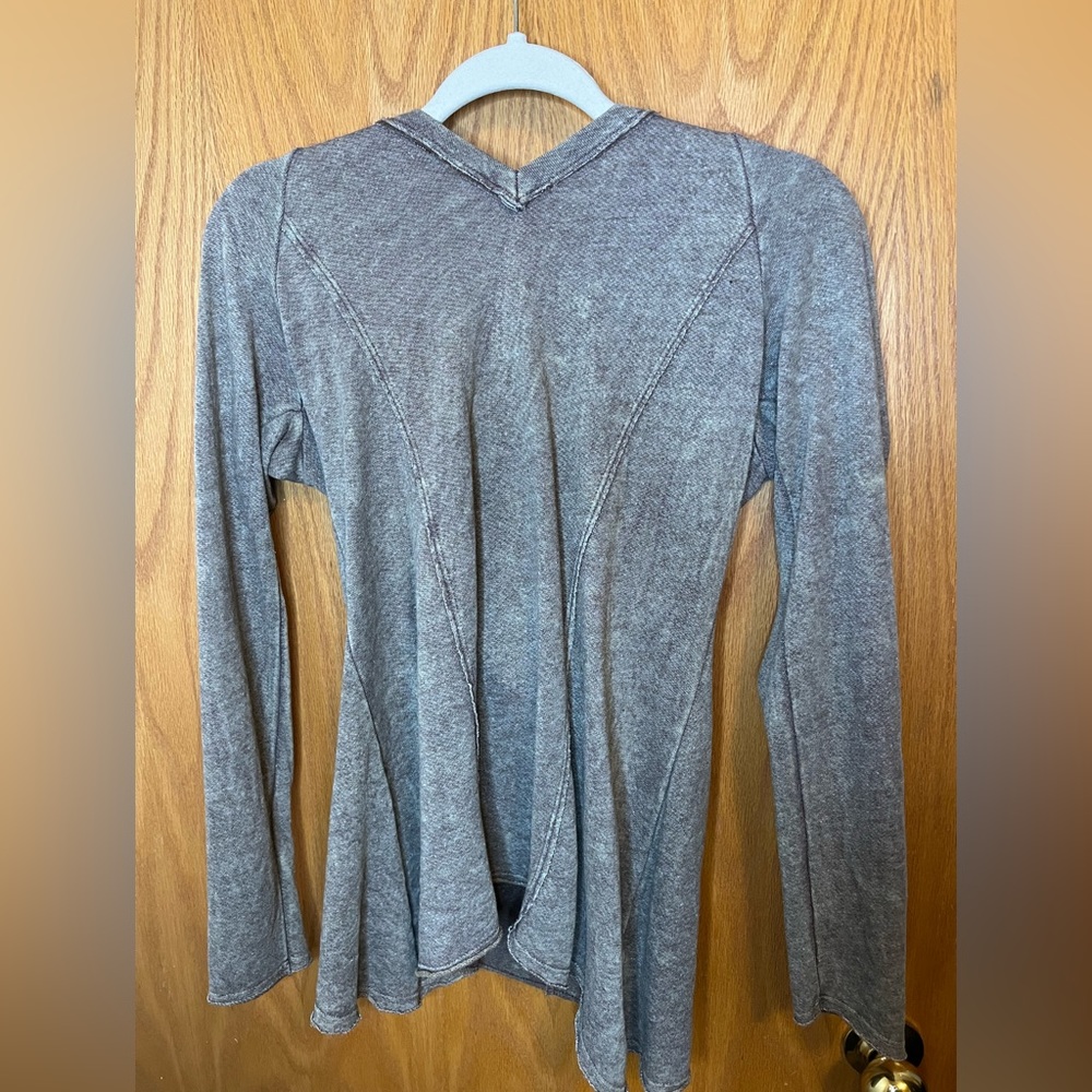 Long sleeve with hood
